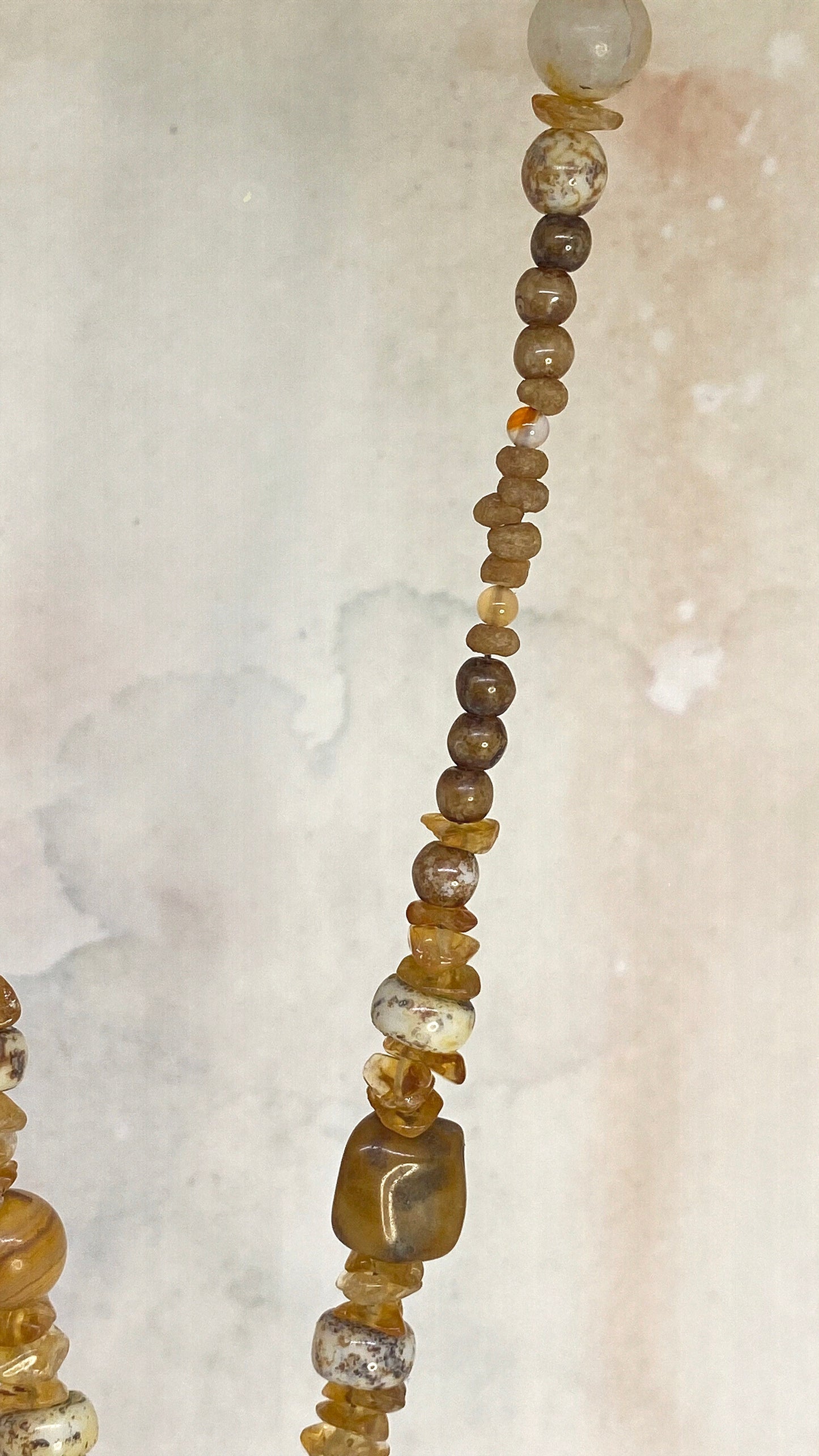 ꩜ volua ꩜ honey glow agate pendant on earthen love mineral strand