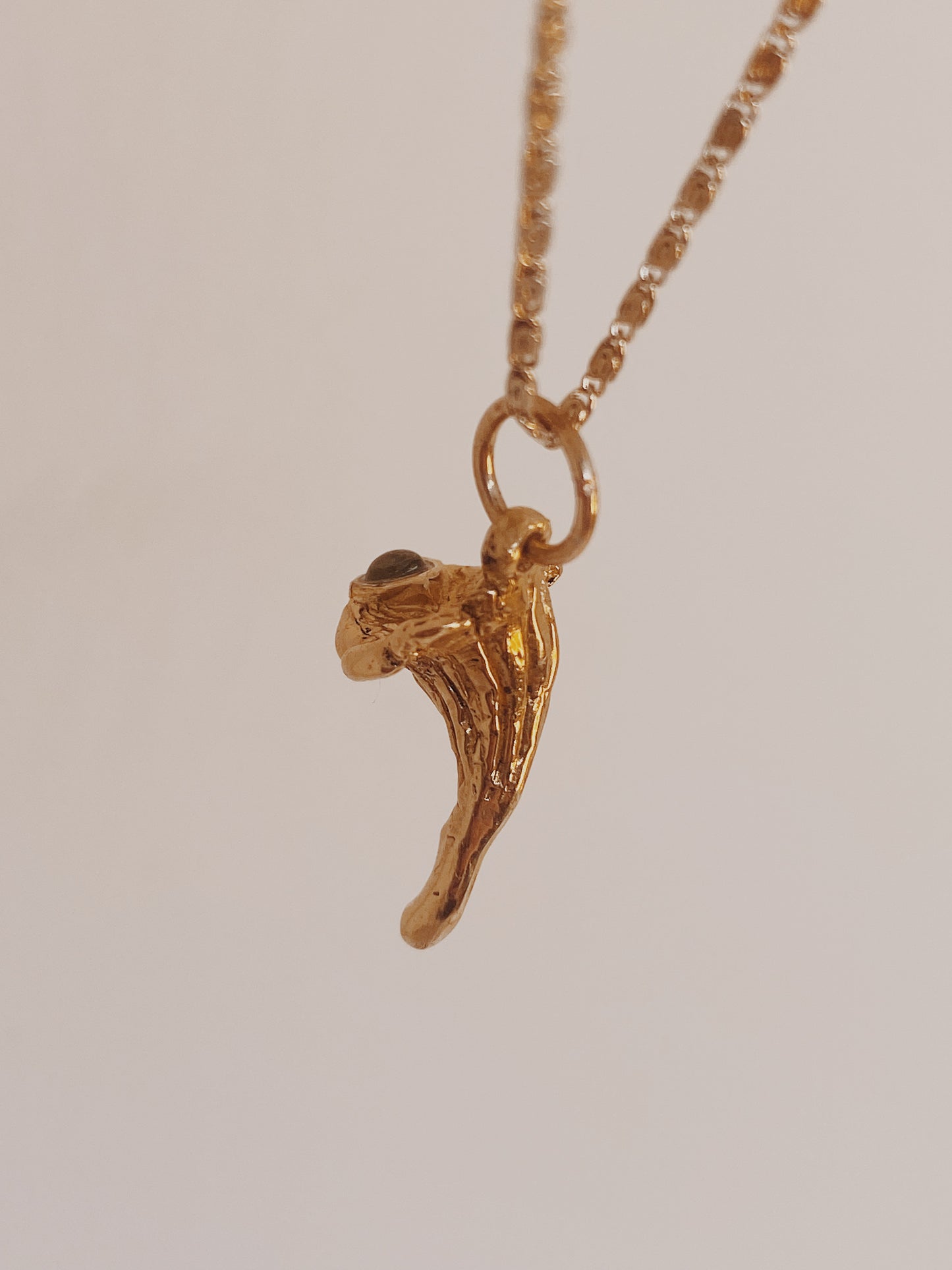solid 14k gold mushroom pendant // 'dewy agarica'