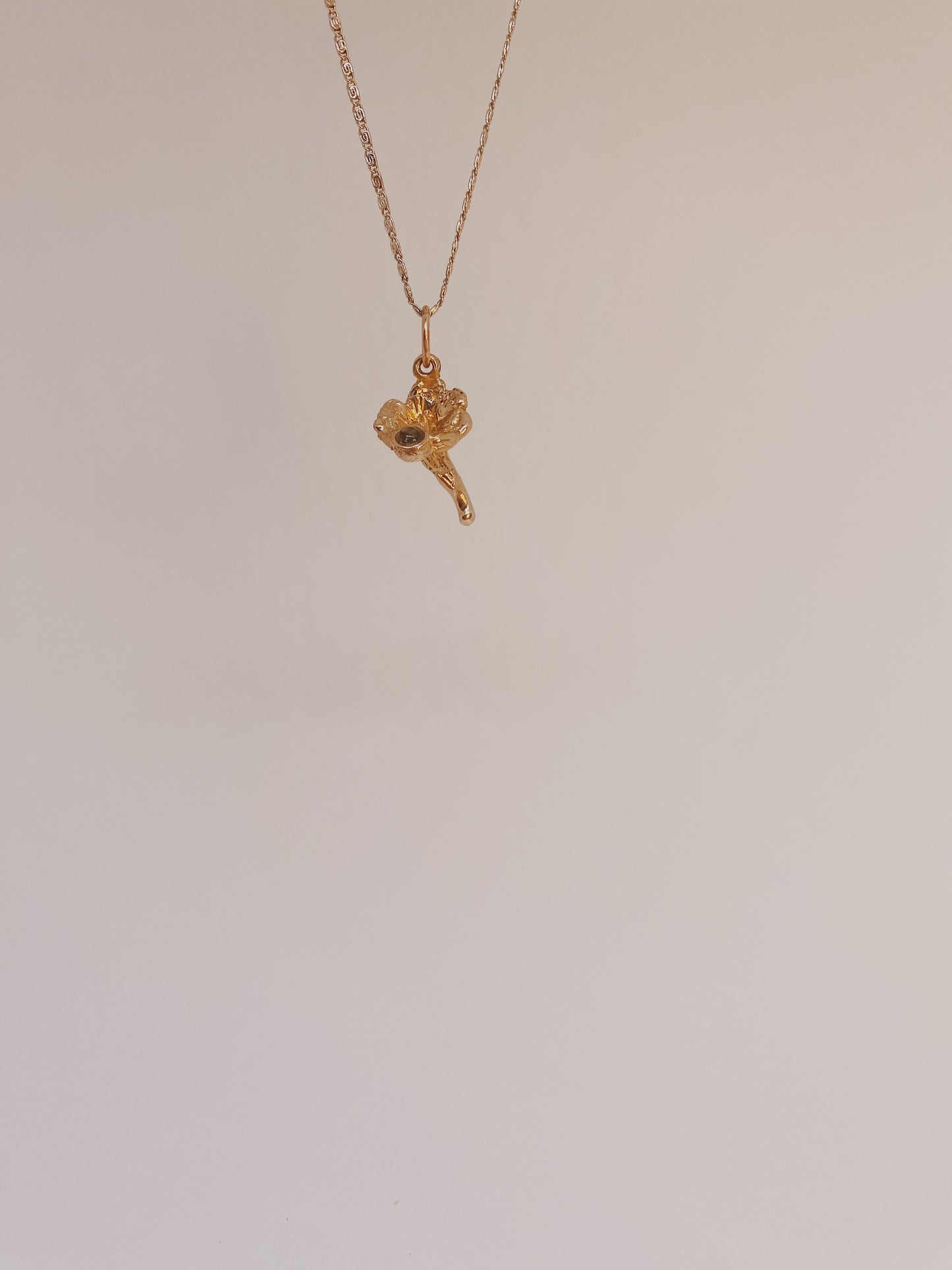 solid 14k gold mushroom pendant // 'dewy agarica'