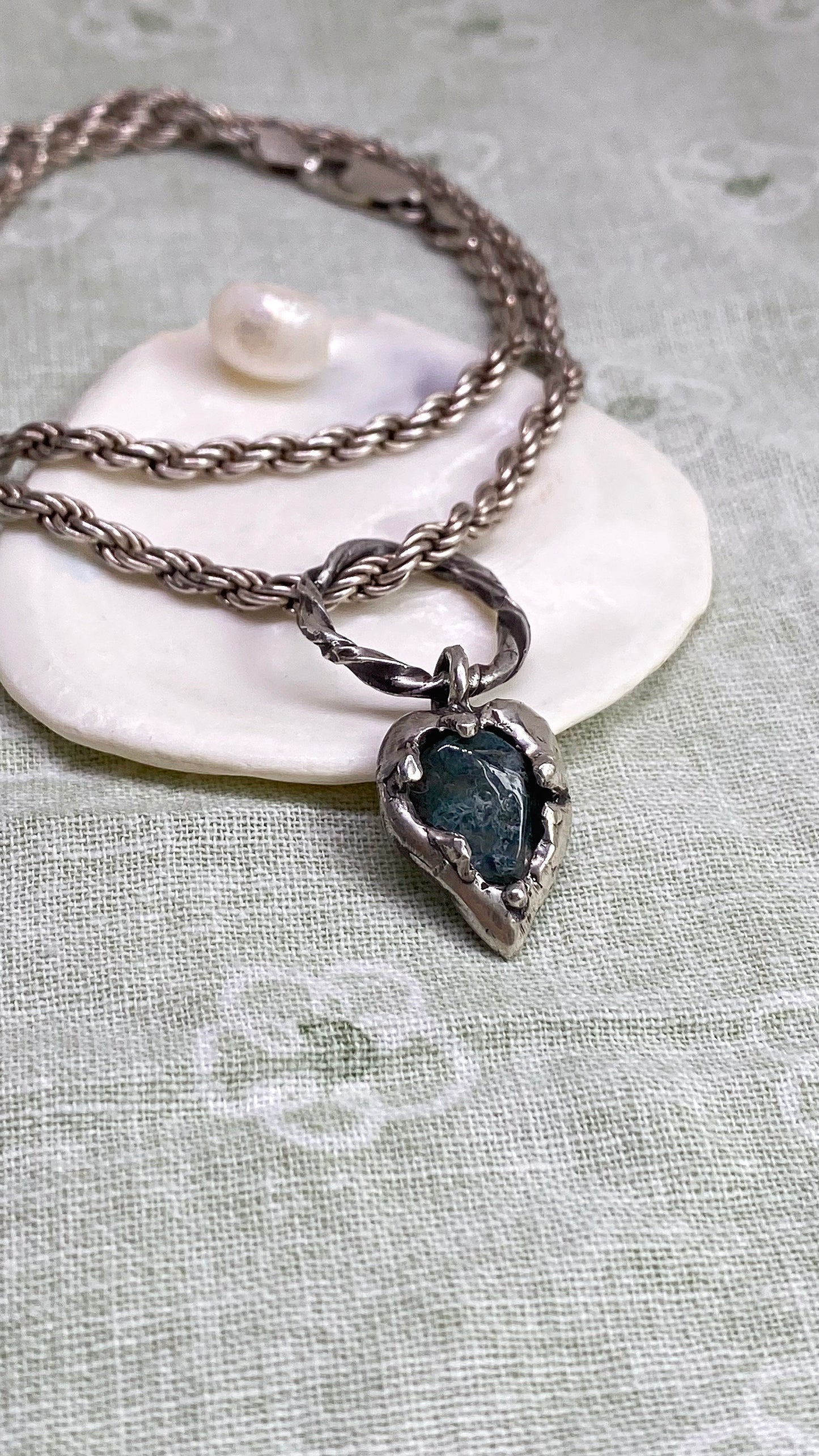 ꩜ volua ꩜ moss agate rainfall heart on gemstone gradient strand – handmade moss agate heart necklace with recycled silver and ethical stones, unique artisan gift