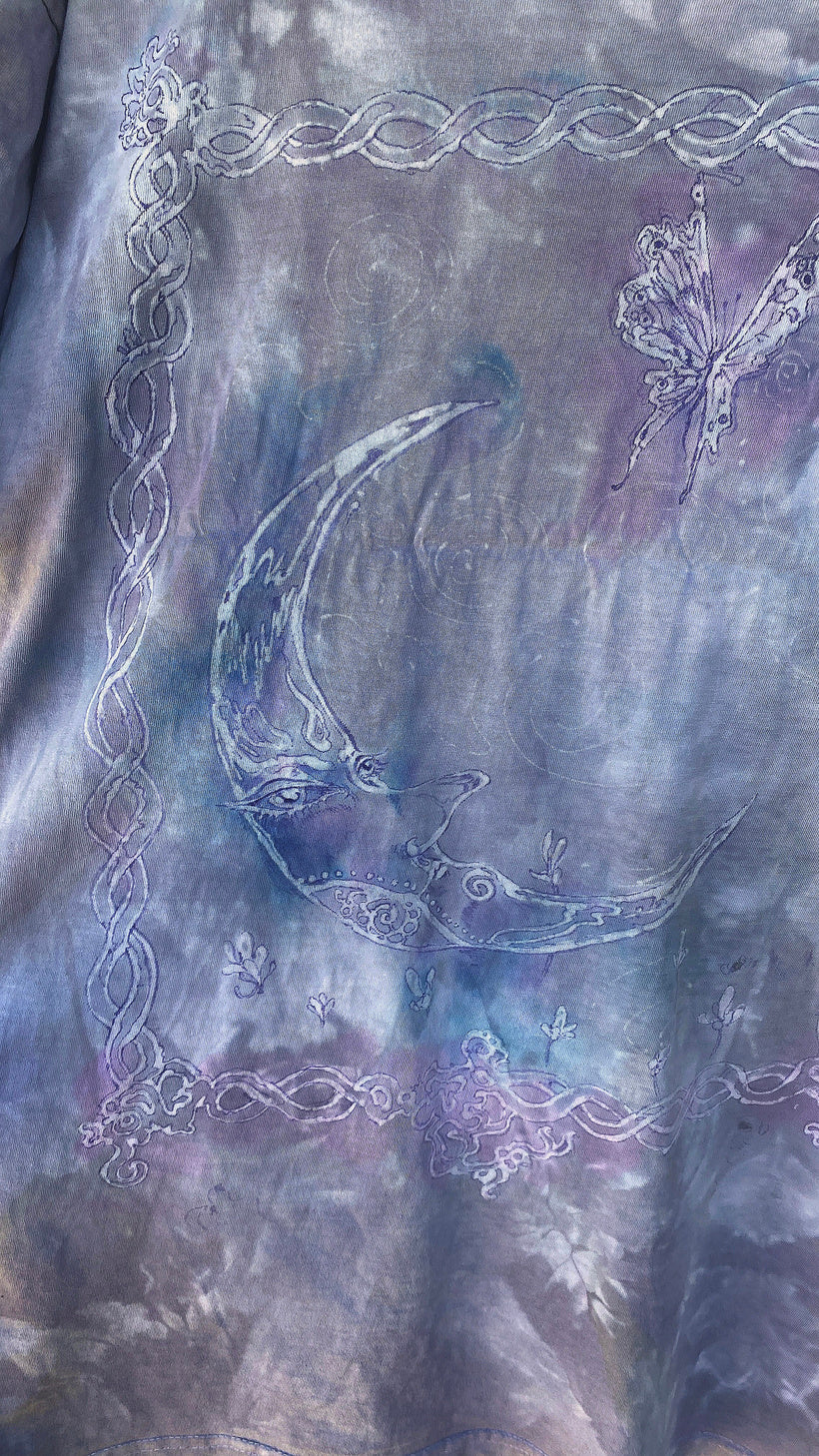 butterfly crescent tee