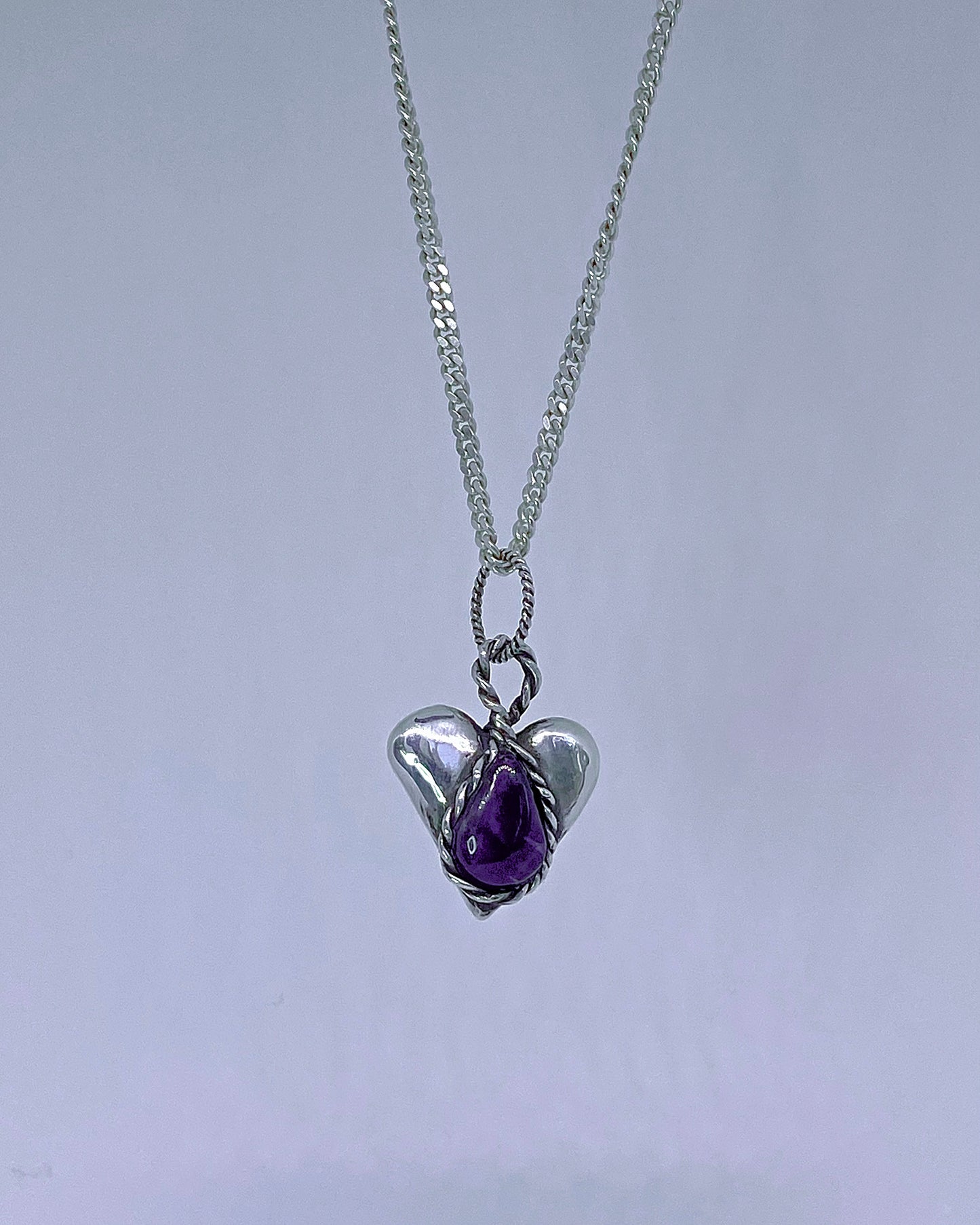 ꩜ volua ꩜ heavy amethyst heart