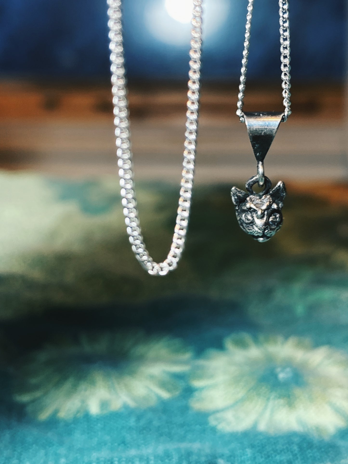 heart cat // tiny cat head charm