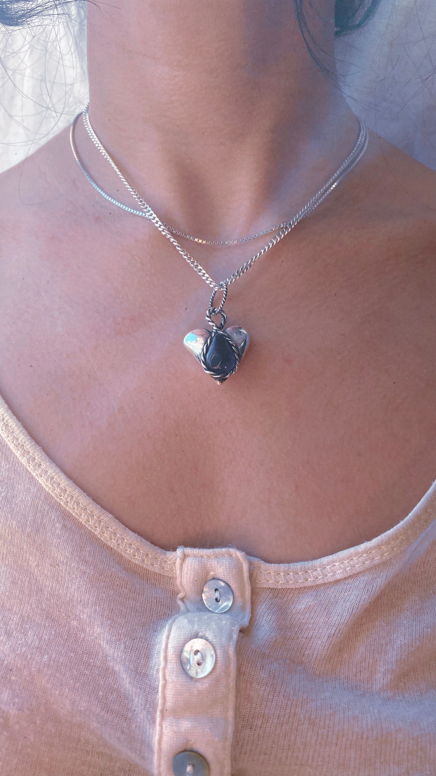 ꩜ volua ꩜ heavy amethyst heart