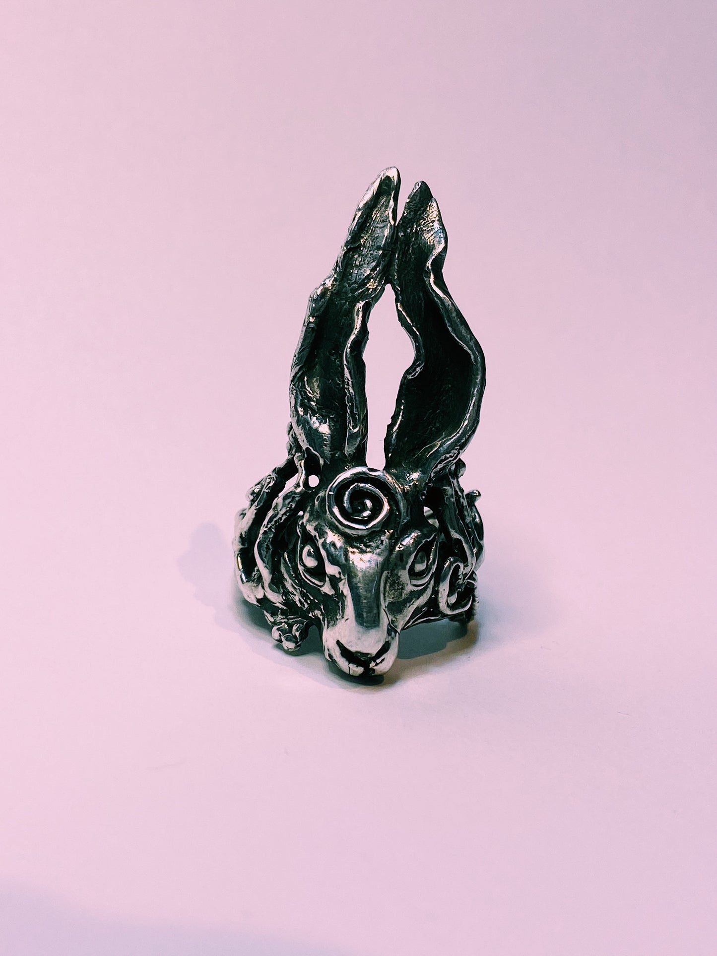 hare ring // 'whisperer'