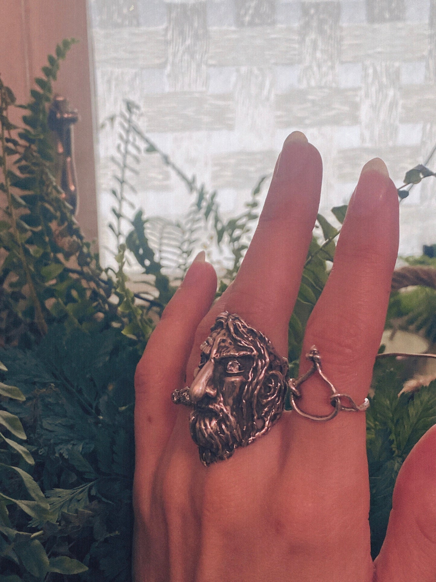 wizard ring with glimmering eyes // warlock stargod