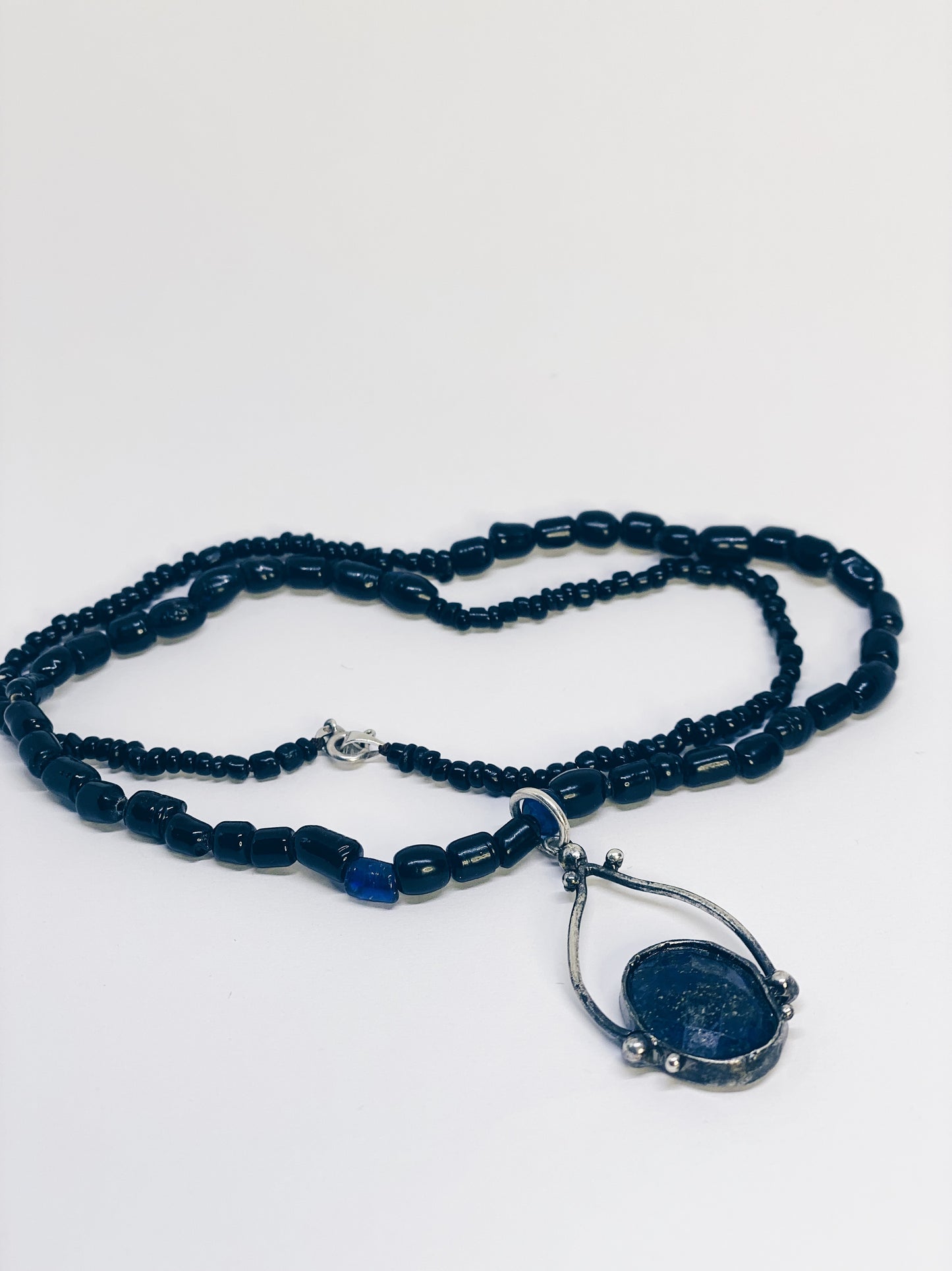 ꩜ volua ꩜ teardrop set lapis lazuli gold flecks & mineral beaded necklace