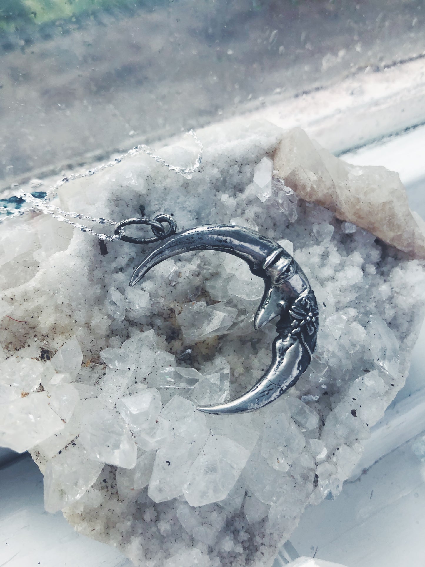 lune II // large crescent pendant