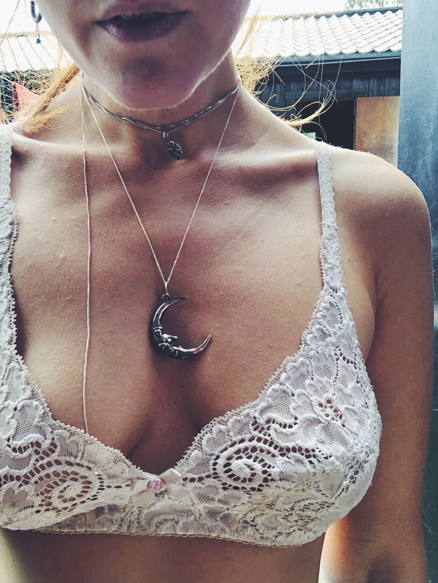 lune II // large crescent pendant