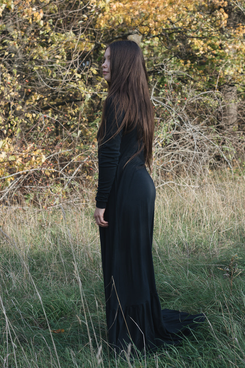 ruffle robe // sheer textured black