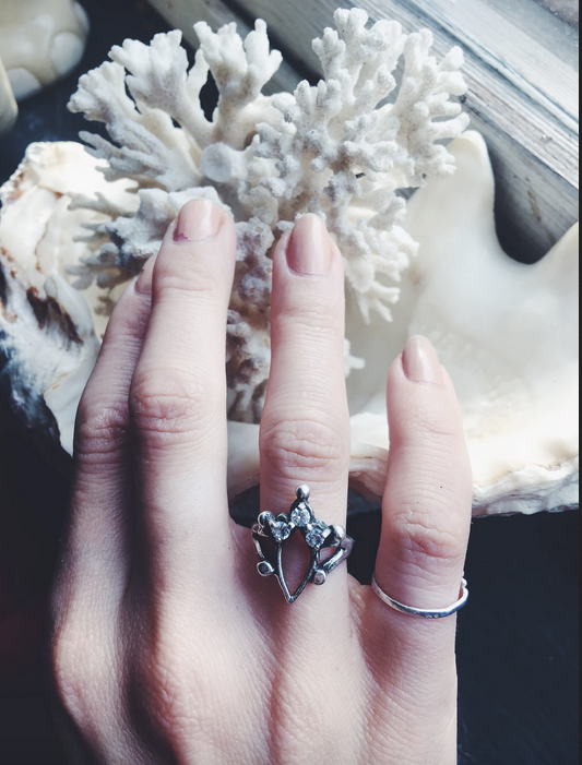 mini portal ring // 'triple crown'