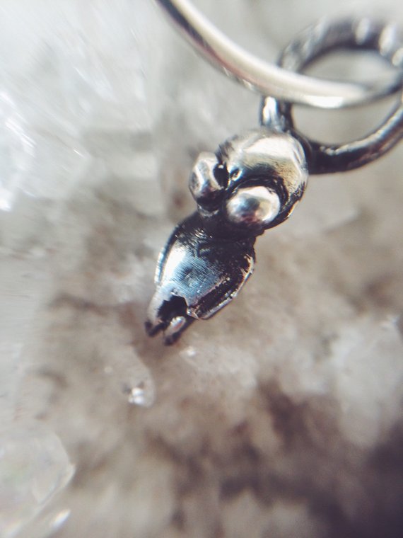 alien earring // mini grayleon