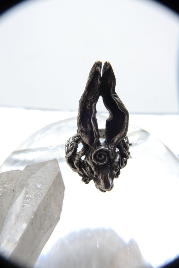 hare ring // 'whisperer'