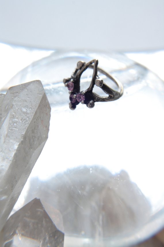 mini portal ring // 'triple crown'