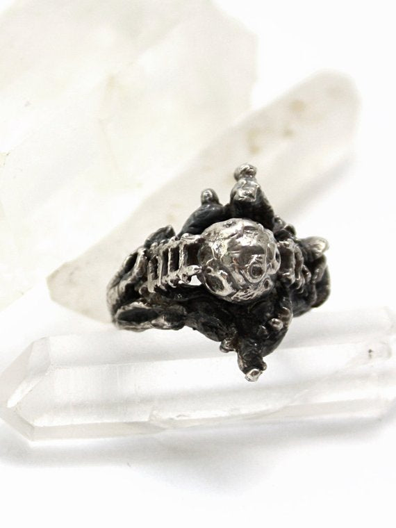 silver moon ring // létra