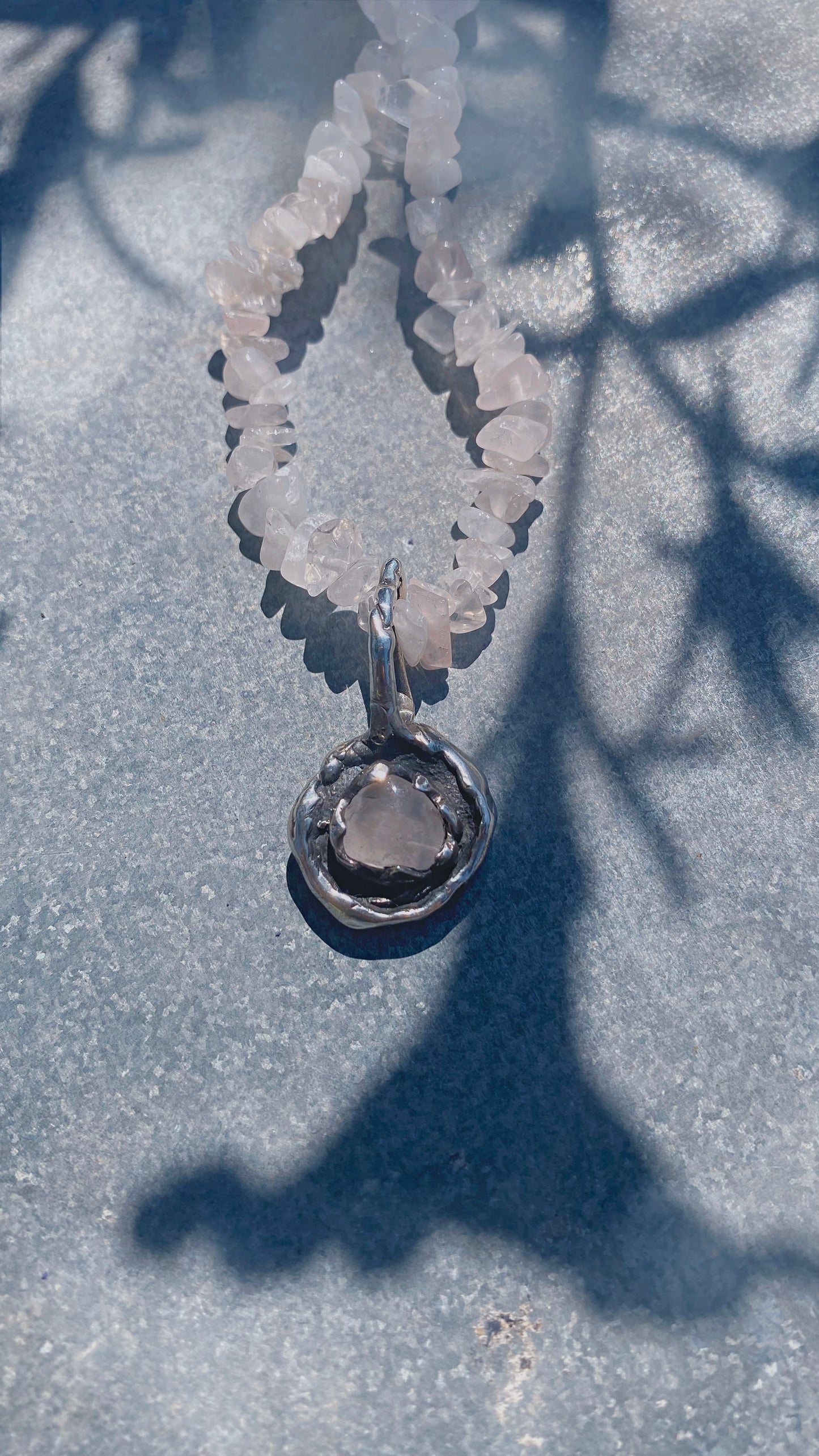 ꩜ volua ꩜ rose medallion