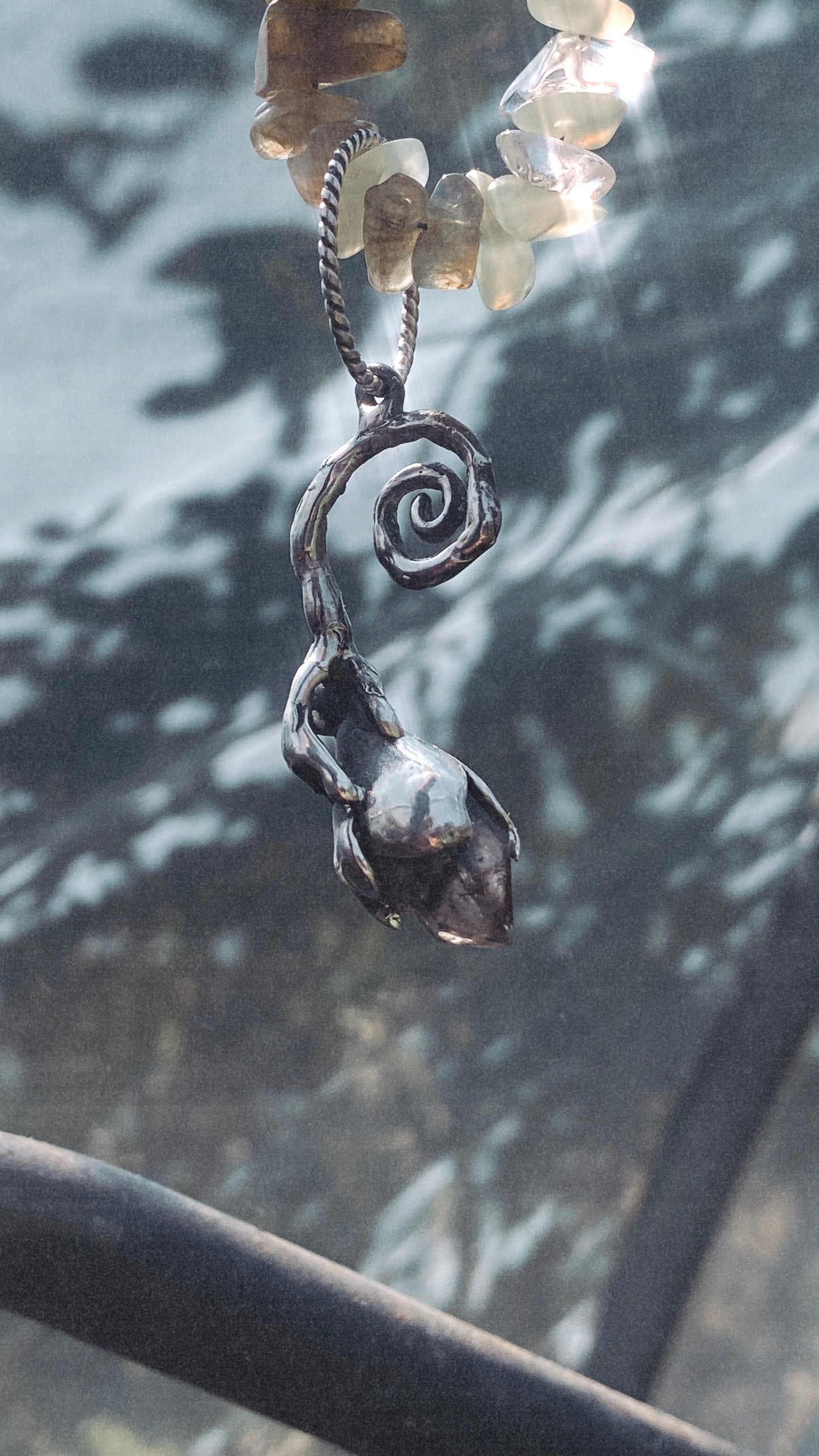 ꩜ volua ꩜ spiral smoke lanterna