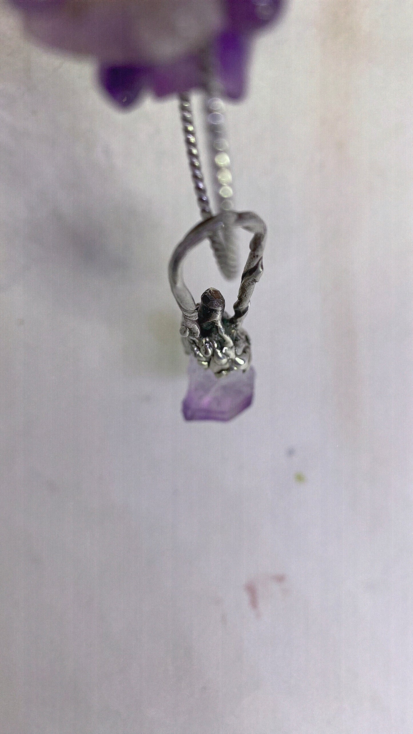 ꩜ volua ꩜ drippy amethyst point cap pendant on chunky gradient mineral strand