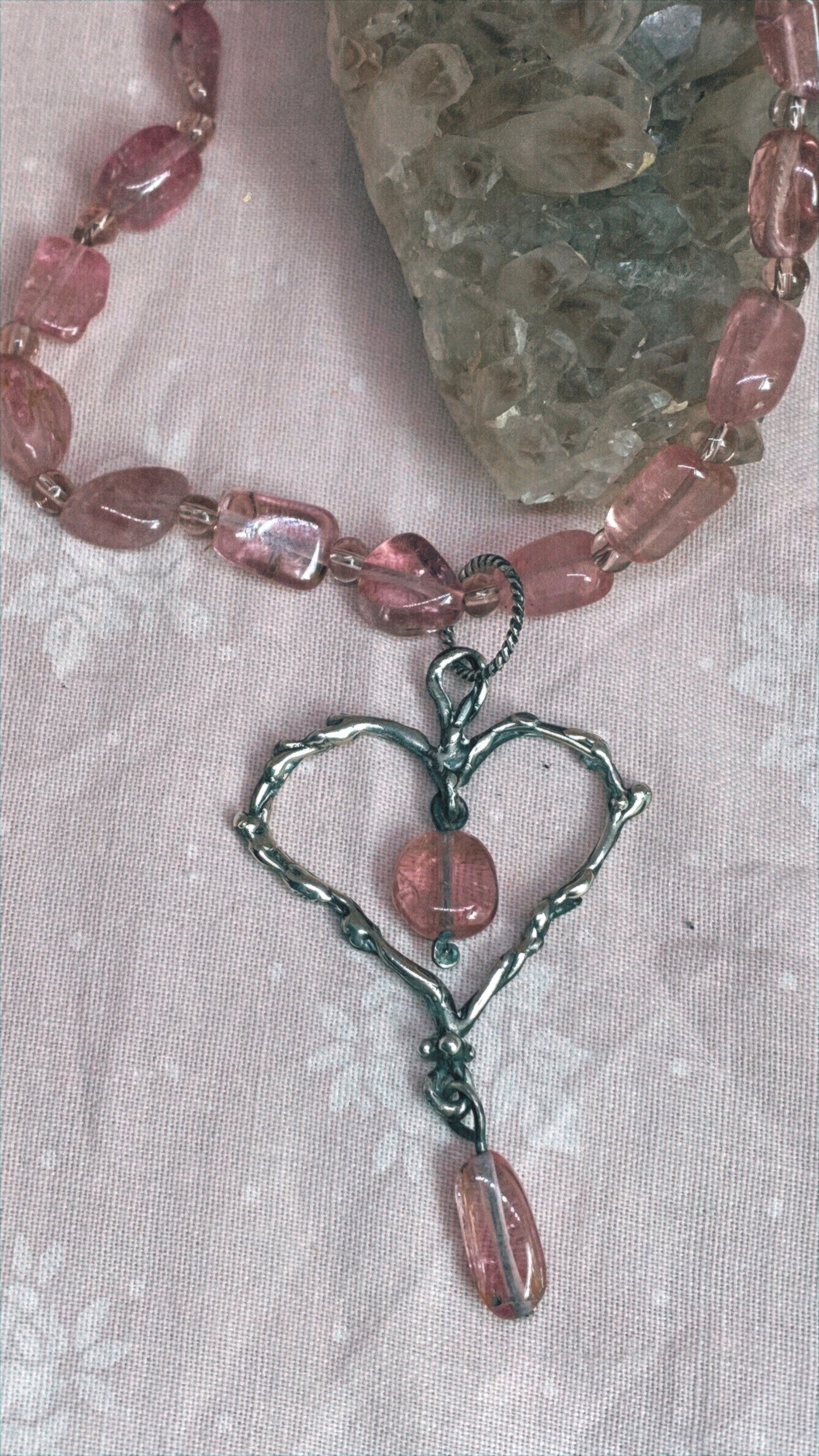 ꩜ volua ꩜ tourmaline heart drops