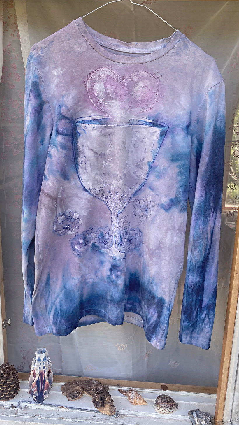 heart goblet long sleeve tee