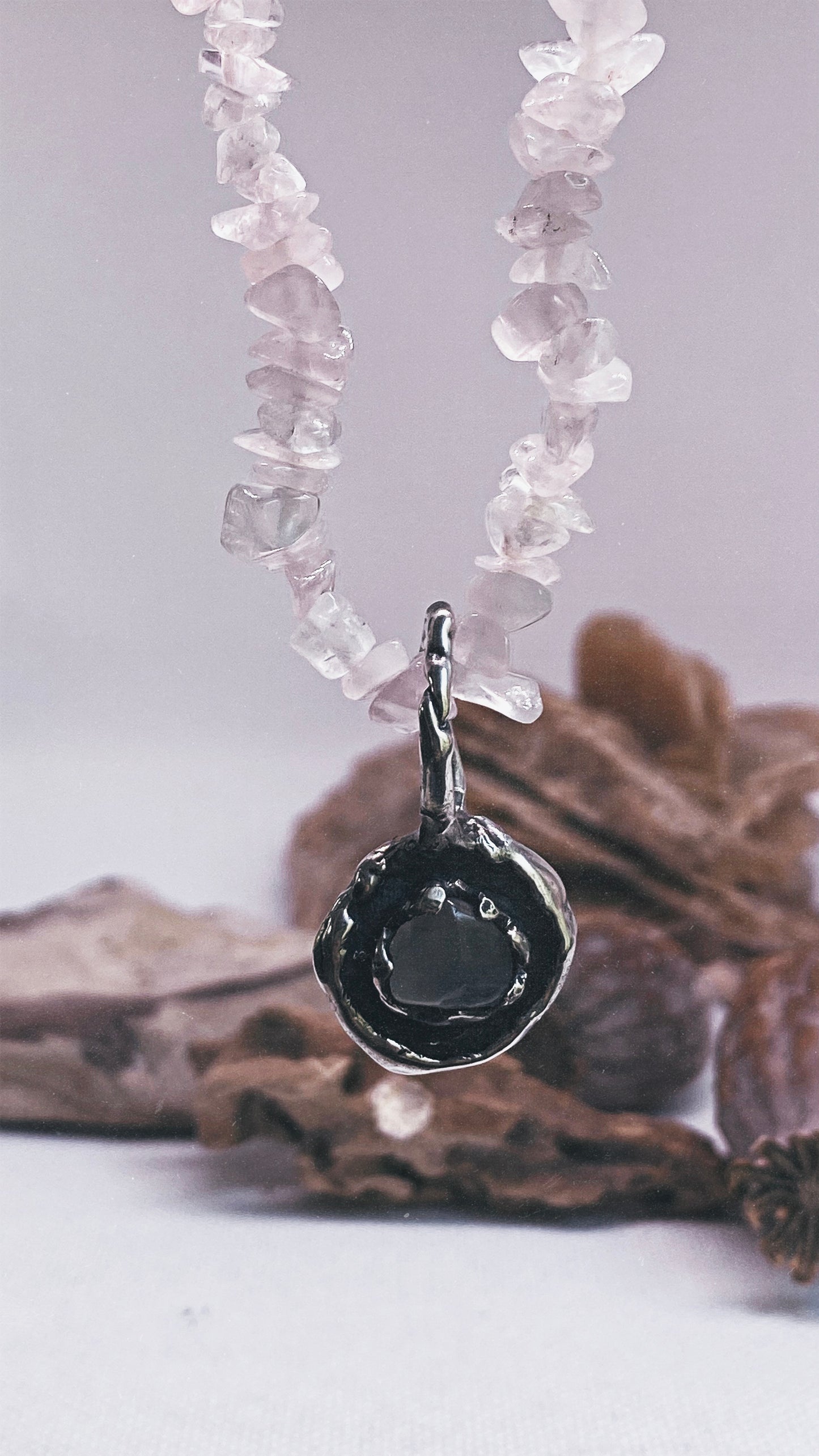 ꩜ volua ꩜ rose medallion