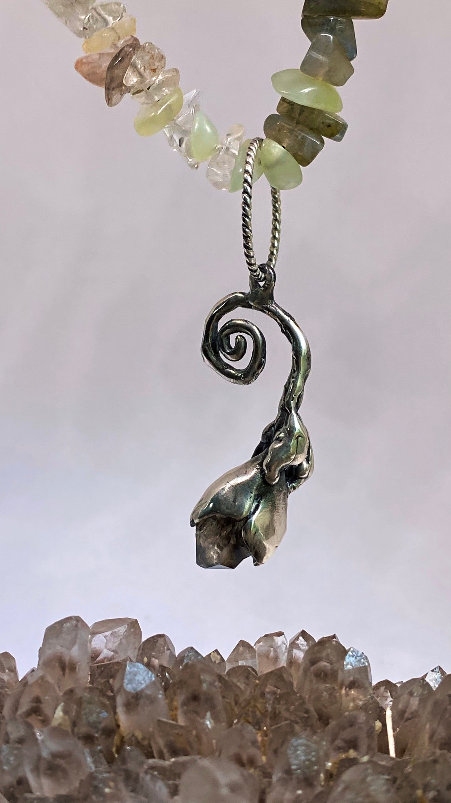 ꩜ volua ꩜ spiral smoke lanterna