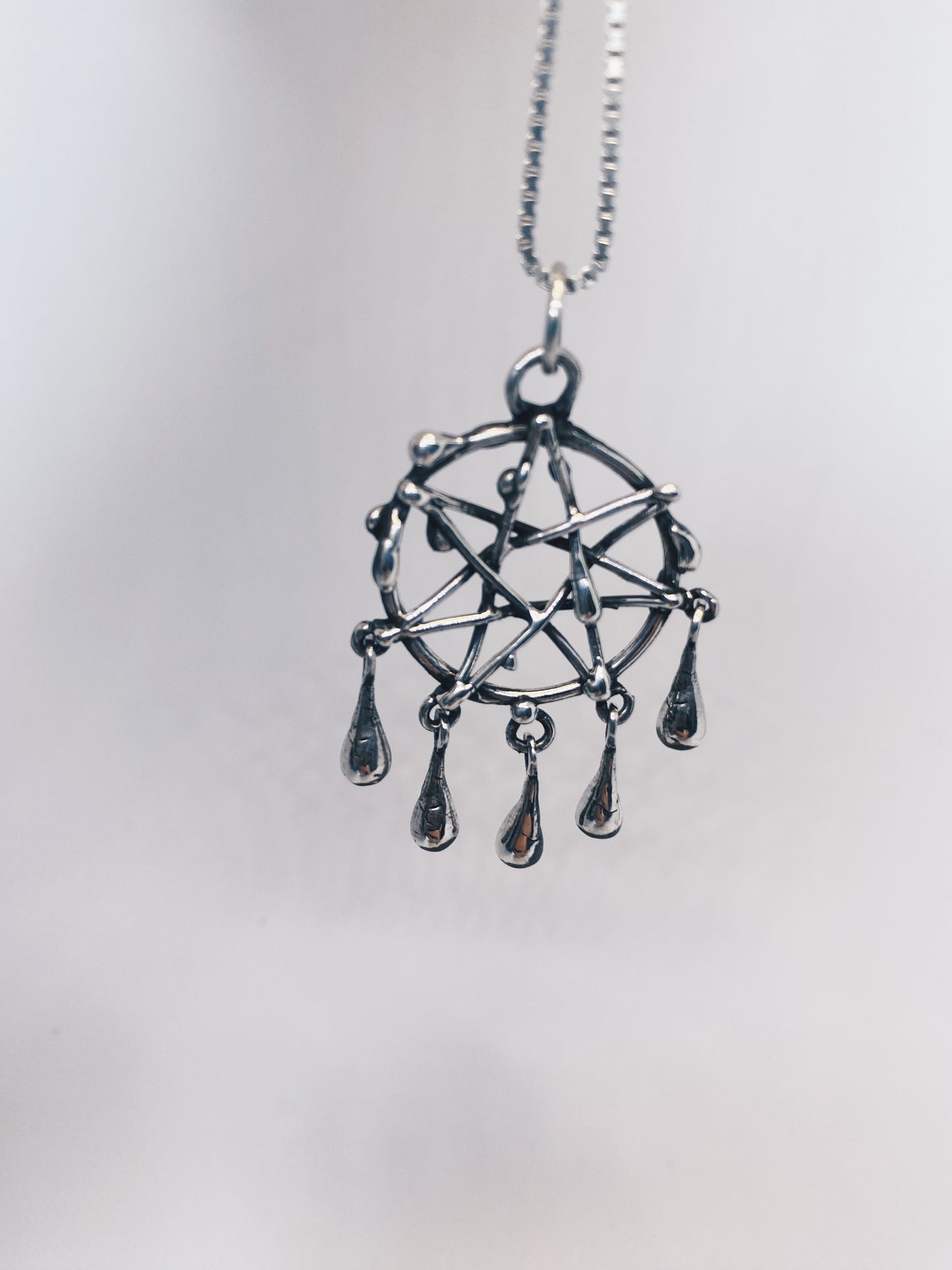 droplet dangle faerie star // diluvia